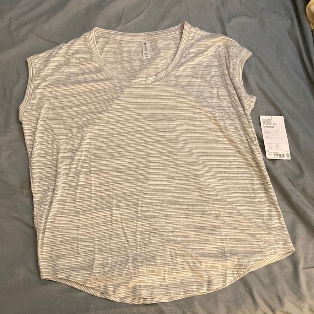 Athleta stratus breezy striped tee size medium light gray stripes